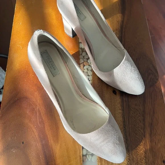 Blush colored suede pumps with thick heel - Picture 7 of 10